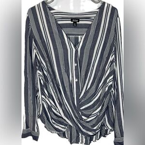Women’s button wrap top